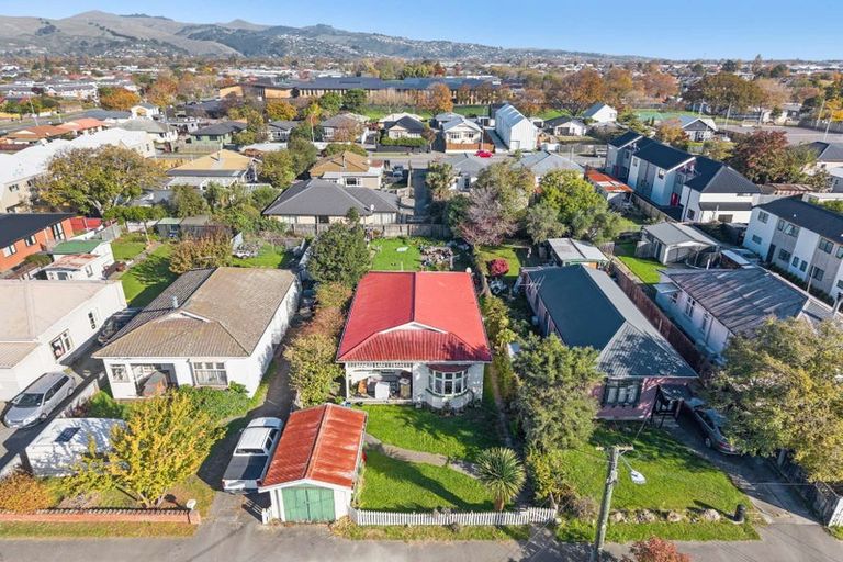 Photo of property in 16 Newcastle Street, Phillipstown, Christchurch, 8011