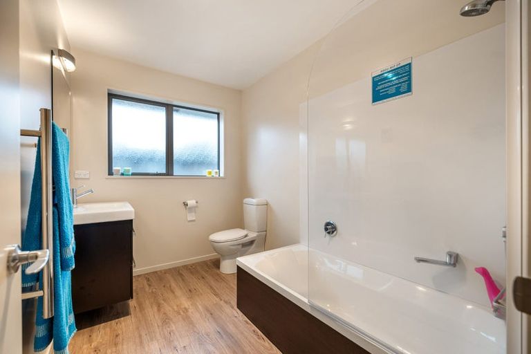 Photo of property in 8 Albert Sheppard Close, Yaldhurst, Christchurch, 8042