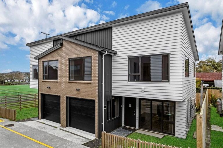 Photo of property in 7/100 Seymour Road, Sunnyvale, Auckland, 0612