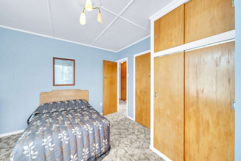 Photo of property in 12 Oxford Street, Holmes Hill, Oamaru, 9401