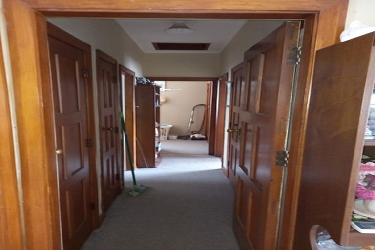 Photo of property in 9 Bridge Street, Tuatapere, 9620