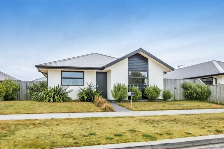 Photo of property in 137 Infinity Drive, Pegasus, 7612