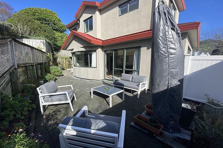 Photo of property in 44a The Drive, Tawa, Wellington, 5028