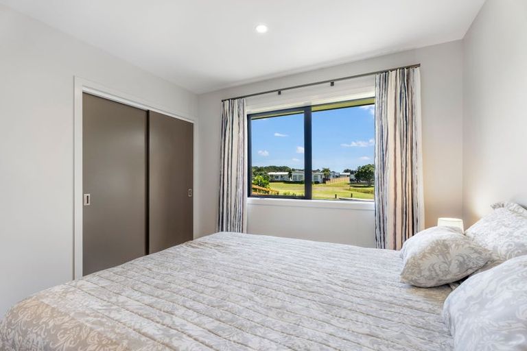 Photo of property in 105 Rangiora Crescent, Matarangi, Whitianga, 3592