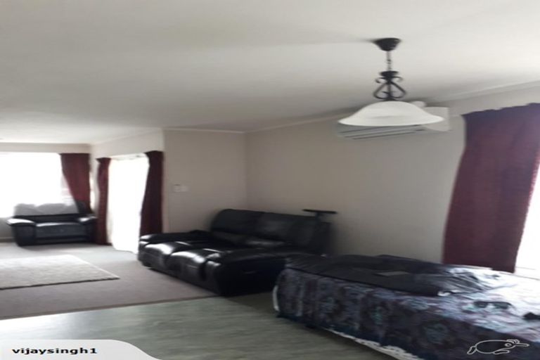 Photo of property in 12a Brown Grove, Fairfield, Lower Hutt, 5011