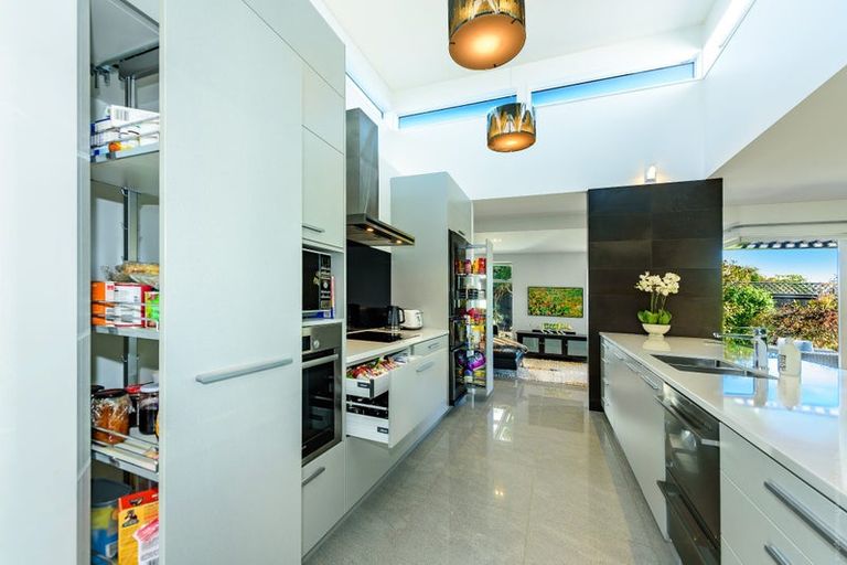 Photo of property in 19 Old Red Barn Road, Halswell, Christchurch, 8025