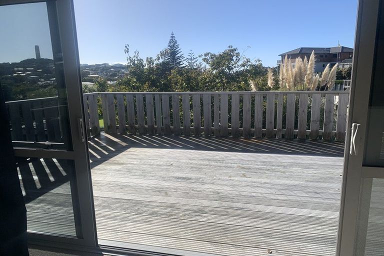 Photo of property in 8 Lavender Close, Spotswood, New Plymouth, 4310