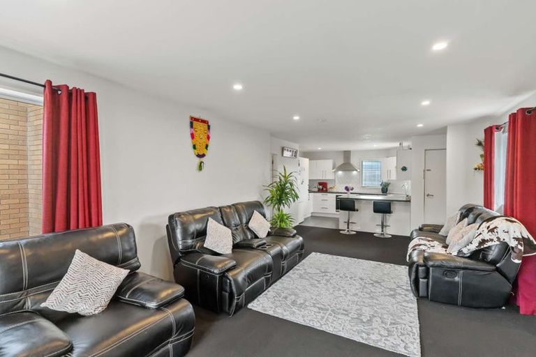 Photo of property in 1/50 Buckleys Road, Linwood, Christchurch, 8062