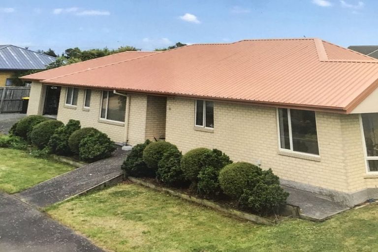 Photo of property in 15 Hawkins Place, Rangiora, 7400