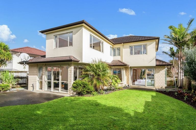 Photo of property in 100 Middlefield Drive, Flat Bush, Auckland, 2016
