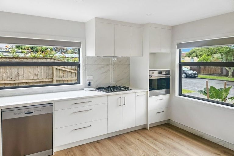 Photo of property in 6a Russell Street, Waterloo, Lower Hutt, 5011