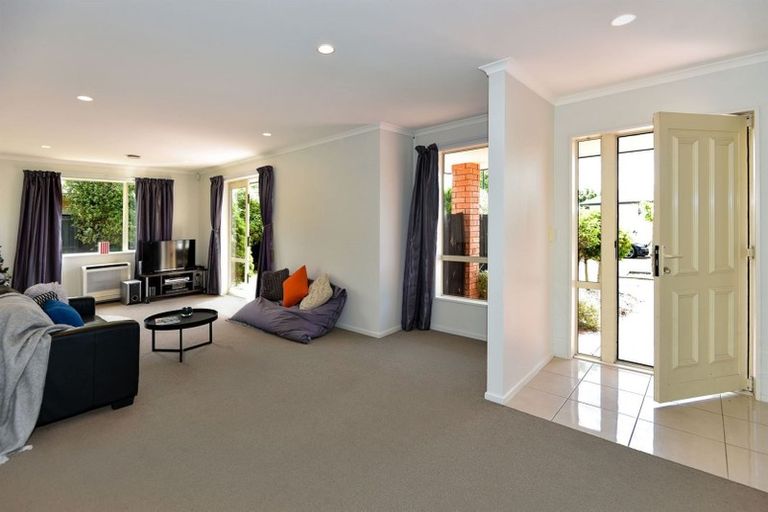 Photo of property in 24 Amoka Crescent, Parklands, Christchurch, 8083