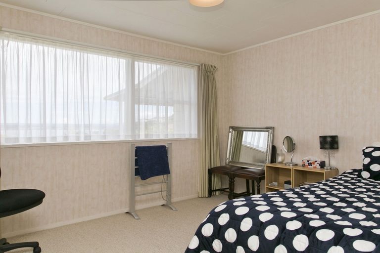 Photo of property in 17 Kinder Street, Acacia Bay, Taupo, 3330