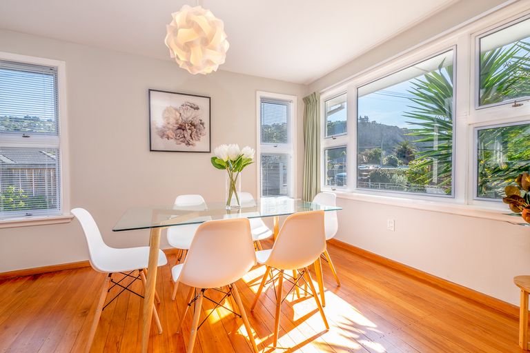 Photo of property in 71a Main Road, Redcliffs, Christchurch, 8081