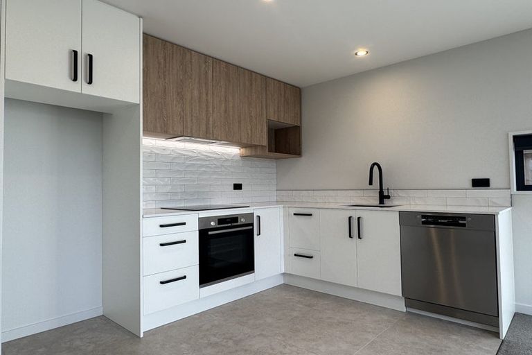 Photo of property in 1/64 Amyes Road, Hornby, Christchurch, 8042