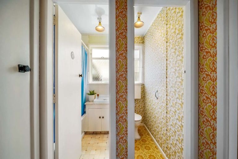 Photo of property in 12 Mclean Street, Oamaru North, Oamaru, 9400