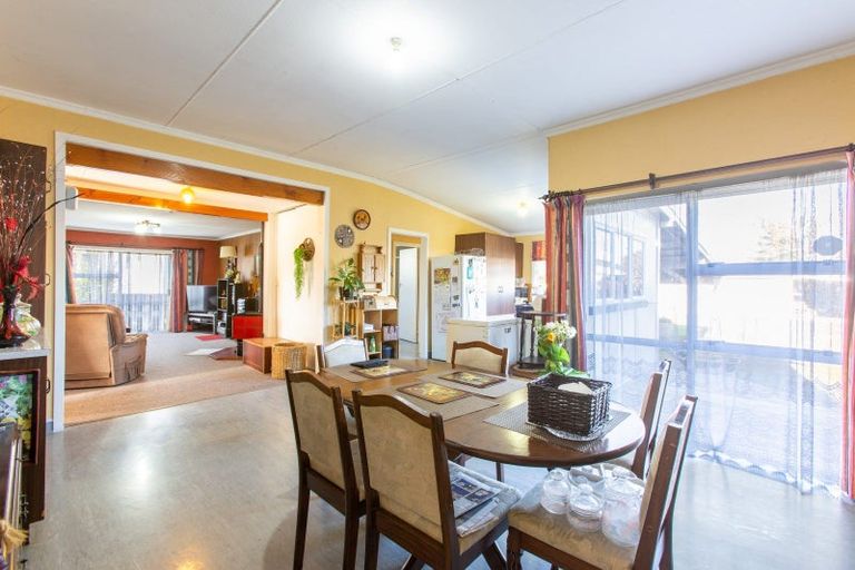 Photo of property in 48 Burns Street, Dannevirke, 4930