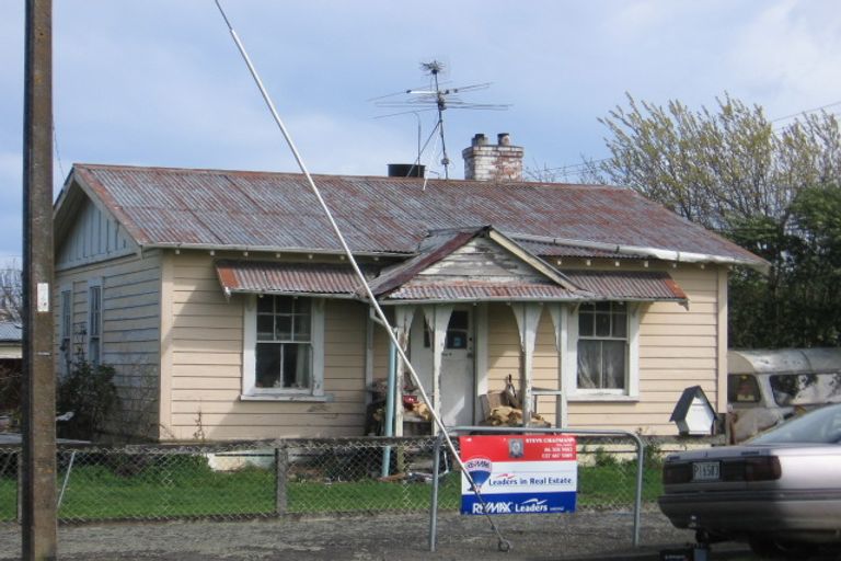 Photo of property in 2 Hayward Street, Featherston, 5710