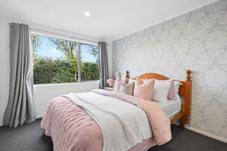 Photo of property in 16 Whistler Close, Rototuna North, Hamilton, 3210