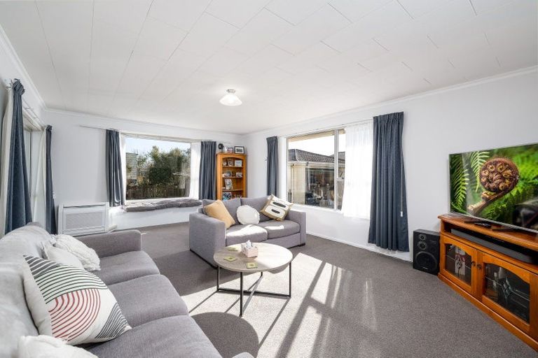 Photo of property in 1 Carlisle Street, Waimate, 7924