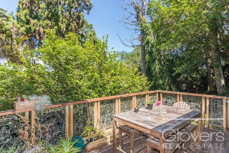 Photo of property in 18 Tanekaha Road, Titirangi, Auckland, 0604