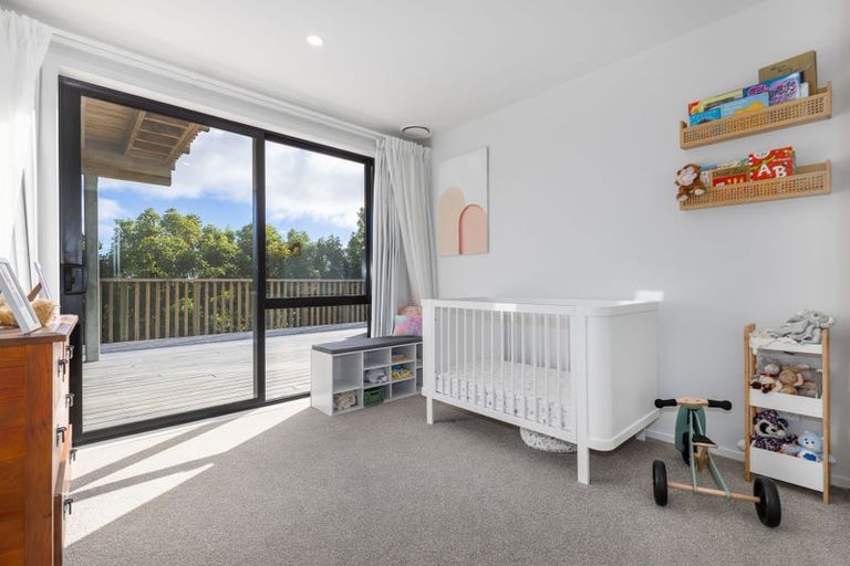 Photo of property in 94 Kotare Street, Waikanae, 5036