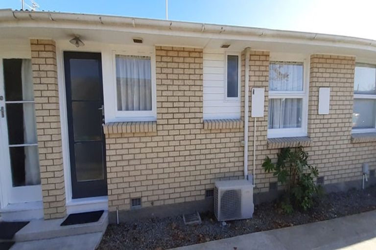 Photo of property in 2/38 North Avon Road, Richmond, Christchurch, 8013