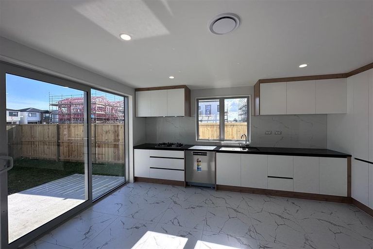 Photo of property in 33 Hoia Street, Papakura, 2110