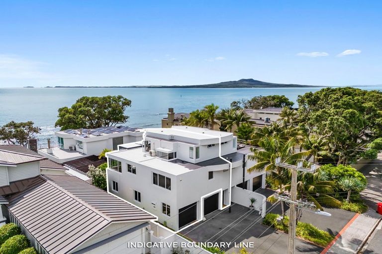Photo of property in 2/8a Audrey Road, Takapuna, Auckland, 0620