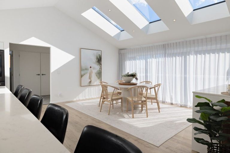 Photo of property in 112 Karewa Parade, Papamoa Beach, Papamoa, 3118