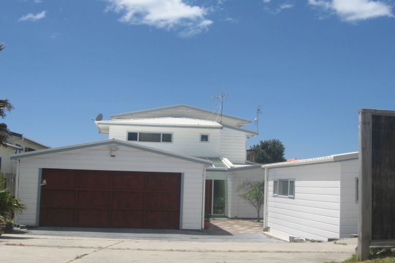 Photo of property in 65 Pukehina Parade, Pukehina, Te Puke, 3189