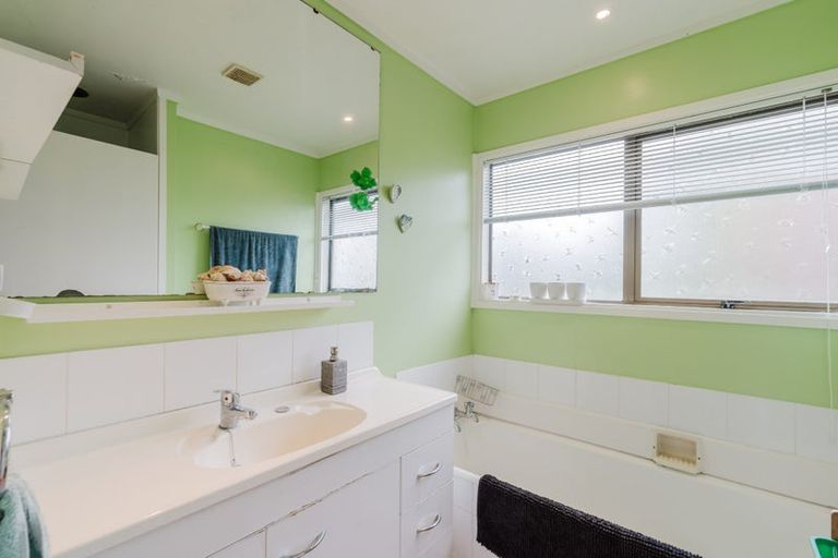 Photo of property in 3 Coventry Road, Melville, Hamilton, 3206