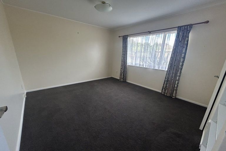 Photo of property in 39 Guildford Drive, Paraparaumu, 5032