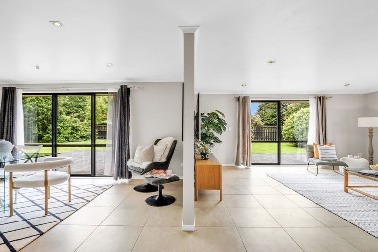 Photo of property in 107 High Street, Oxford, 7430