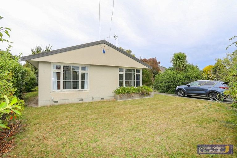 Photo of property in 11 Rountree Street, Upper Riccarton, Christchurch, 8041