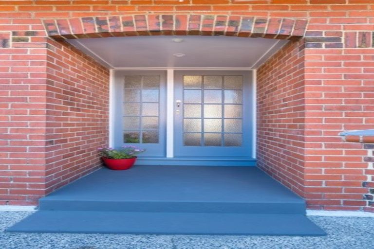 Photo of property in 137 Bay View Road, South Dunedin, Dunedin, 9012