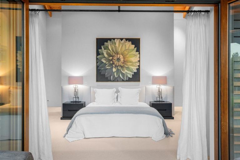 Photo of property in 42 Porterfield Road, Whitford, Howick, 2571