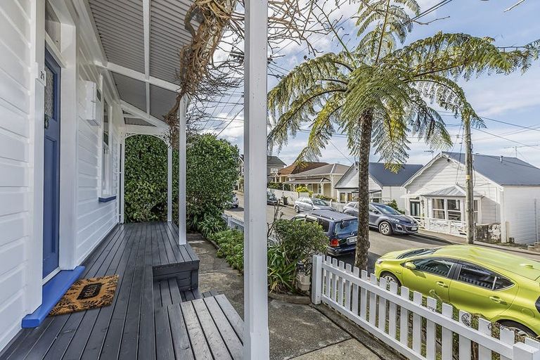 Photo of property in 29 Charlotte Avenue, Brooklyn, Wellington, 6021