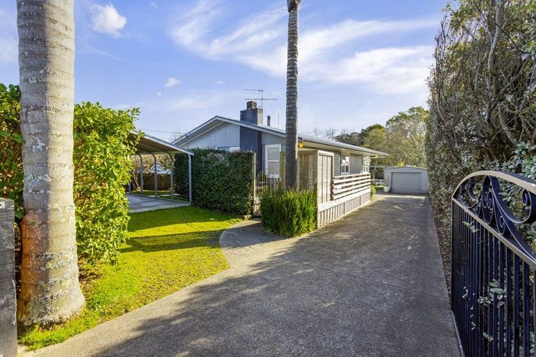Photo of property in 8 Trigg Road, Huapai, Kumeu, 0810