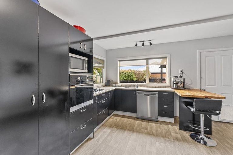 Photo of property in 6 Bentley Street, Russley, Christchurch, 8042