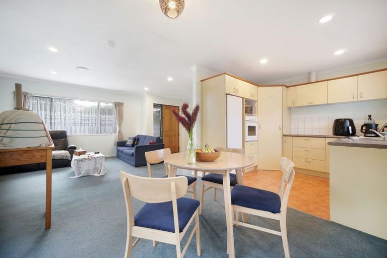 Photo of property in 1/121 Wallace Road, Papatoetoe, Auckland, 2025