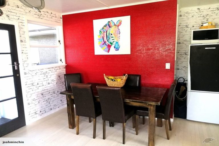 Photo of property in 11 Kettle Avenue, Awapuni, Palmerston North, 4412