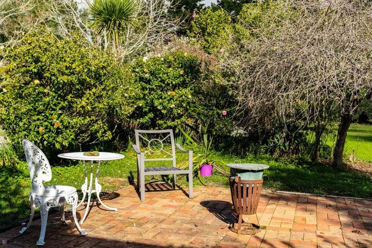 Photo of property in 212 Staniforth Road, Kaiwaka, Wellsford, 0975