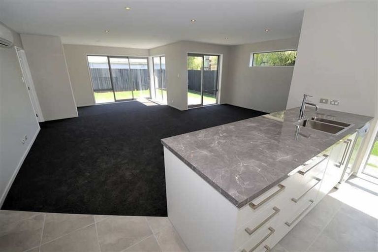 Photo of property in 53 Richill Street, Belfast, Christchurch, 8051