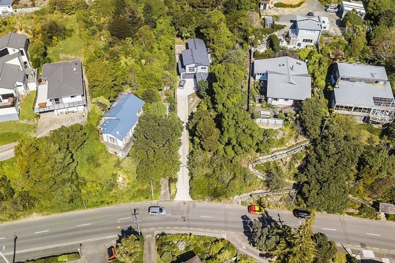 Photo of property in 18 Paremata Crescent, Paremata, Porirua, 5024