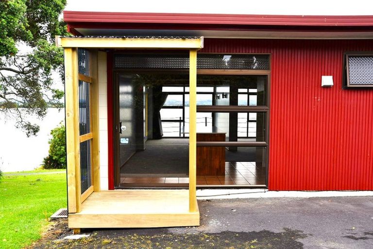 Photo of property in 54 Carnoustie Drive, Wattle Downs, Auckland, 2103