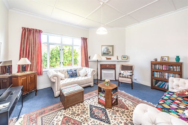 Photo of property in 35 College Street, College Estate, Whanganui, 4500