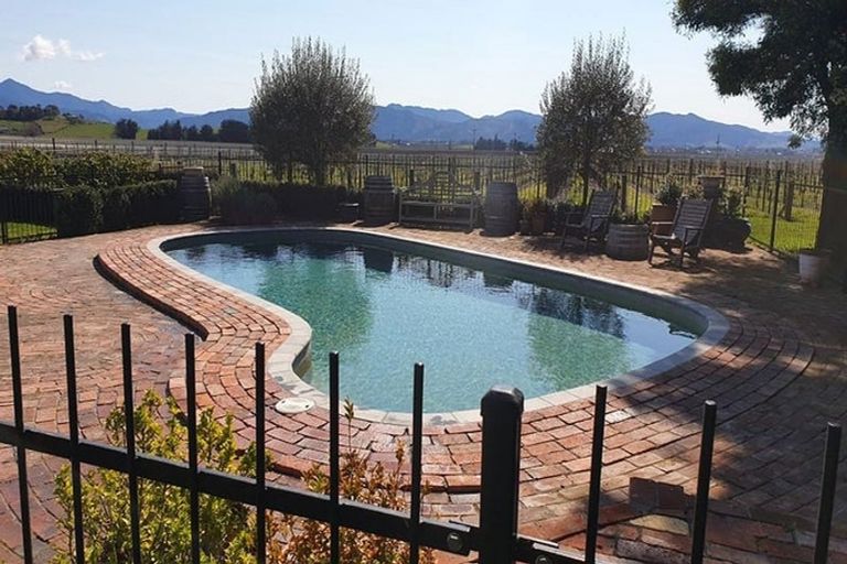 Photo of property in 33 Corletts Road, Fairhall, Blenheim, 7272