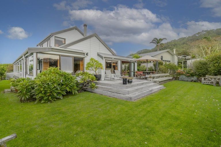 Photo of property in 22 Emmerdale Drive, Hahei, Whitianga, 3591