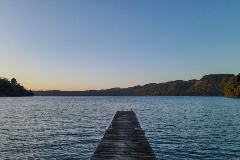 Photo of property in 85 Spencer Road, Lake Tarawera, Rotorua, 3076